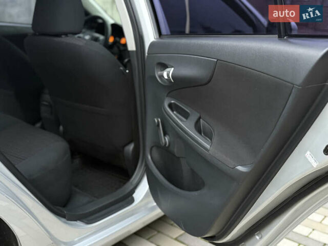 Сірий Тойота Королла, об'ємом двигуна 1.33 л та пробігом 138 тис. км за 7650 $, фото 26 на Automoto.ua