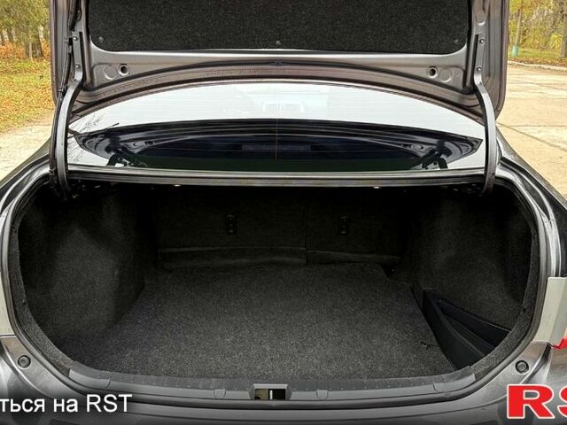 Серый Тойота Королла, объемом двигателя 1.6 л и пробегом 83 тыс. км за 10700 $, фото 13 на Automoto.ua