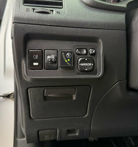 Серый Тойота Королла, объемом двигателя 1.6 л и пробегом 177 тыс. км за 10300 $, фото 49 на Automoto.ua