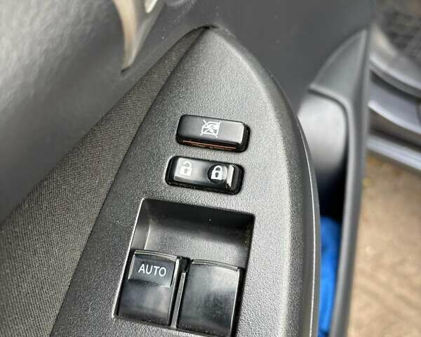 Сірий Тойота Королла, об'ємом двигуна 1.3 л та пробігом 253 тис. км за 7500 $, фото 34 на Automoto.ua