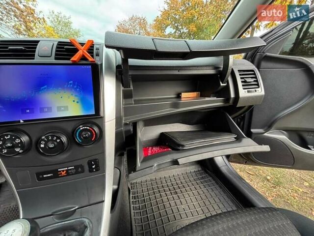Сірий Тойота Королла, об'ємом двигуна 1.3 л та пробігом 253 тис. км за 7500 $, фото 25 на Automoto.ua