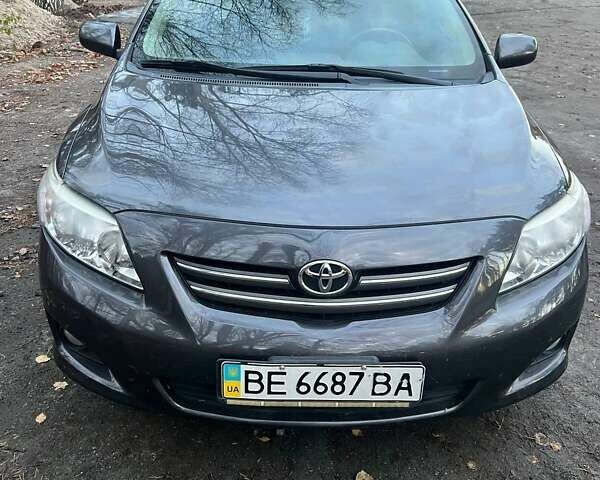 Сірий Тойота Королла, об'ємом двигуна 1.6 л та пробігом 51 тис. км за 11000 $, фото 1 на Automoto.ua