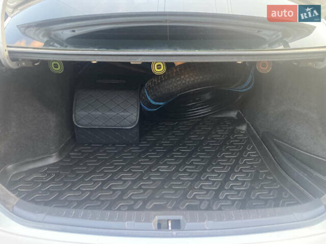 Сірий Тойота Королла, об'ємом двигуна 1.6 л та пробігом 229 тис. км за 9500 $, фото 9 на Automoto.ua