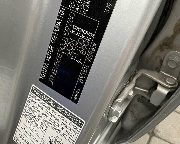 Сірий Тойота Королла, об'ємом двигуна 1.6 л та пробігом 85 тис. км за 12450 $, фото 46 на Automoto.ua