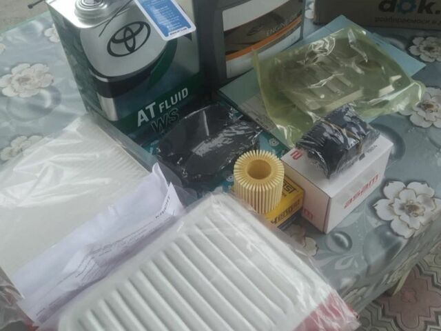 Сірий Тойота Королла, об'ємом двигуна 1.6 л та пробігом 159 тис. км за 8000 $, фото 1 на Automoto.ua