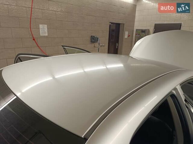 Сірий Тойота Королла, об'ємом двигуна 1.33 л та пробігом 147 тис. км за 9000 $, фото 40 на Automoto.ua