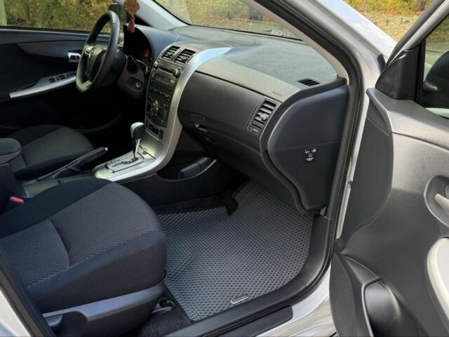 Серый Тойота Королла, объемом двигателя 1.6 л и пробегом 83 тыс. км за 10800 $, фото 19 на Automoto.ua