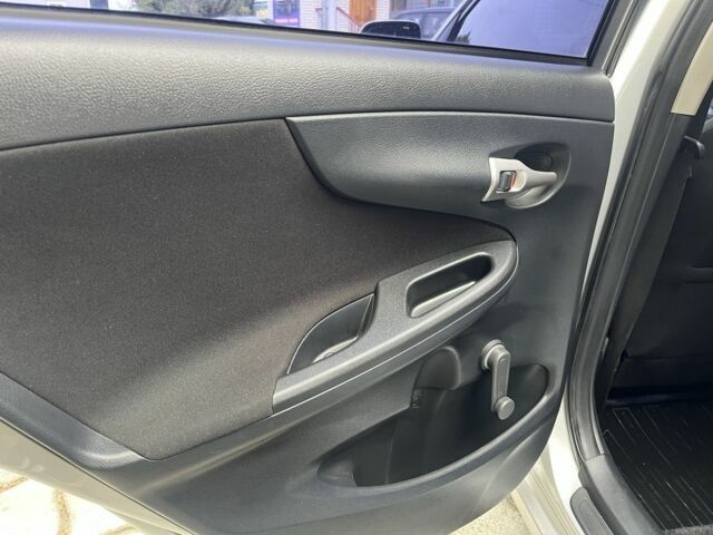 Серый Тойота Королла, объемом двигателя 1.6 л и пробегом 208 тыс. км за 8800 $, фото 18 на Automoto.ua