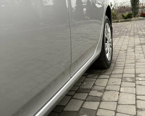 Сірий Тойота Королла, об'ємом двигуна 1.6 л та пробігом 85 тис. км за 12450 $, фото 14 на Automoto.ua