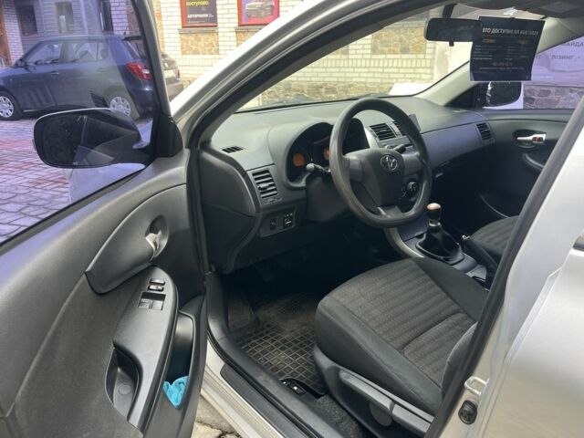 Серый Тойота Королла, объемом двигателя 1.6 л и пробегом 208 тыс. км за 8800 $, фото 9 на Automoto.ua