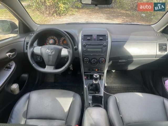 Серый Тойота Королла, объемом двигателя 1.33 л и пробегом 232 тыс. км за 7150 $, фото 10 на Automoto.ua