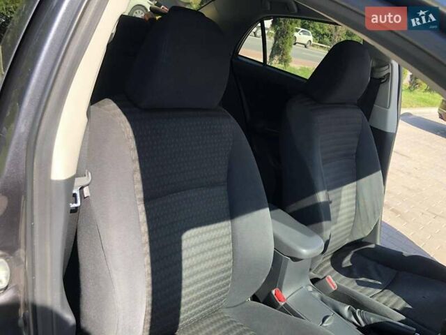 Сірий Тойота Королла, об'ємом двигуна 1.33 л та пробігом 174 тис. км за 7500 $, фото 12 на Automoto.ua