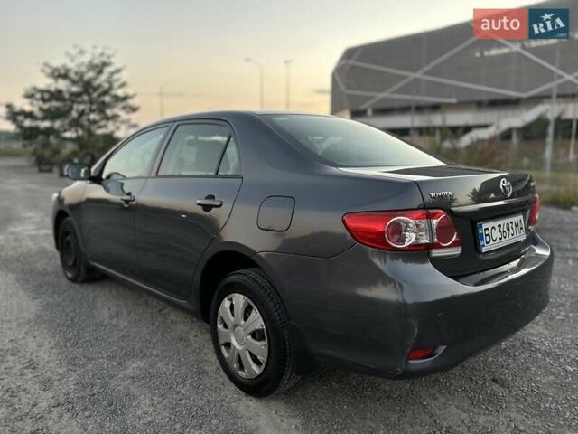 Сірий Тойота Королла, об'ємом двигуна 1.3 л та пробігом 140 тис. км за 7100 $, фото 6 на Automoto.ua