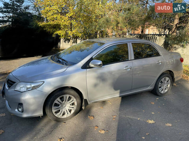 Тойота Королла 2011 в Хмельницком на Automoto.ua Серый Тойота Королла, объемом двигателя 1.6 л и пробегом 118 тыс. км за 8500 $, фото 3 на Automoto.ua