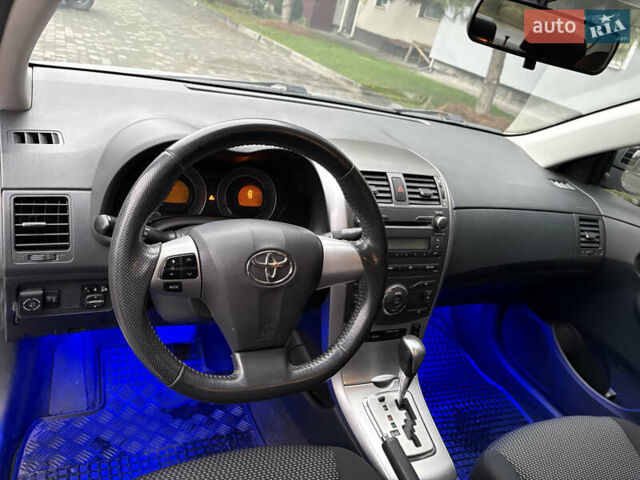 Сірий Тойота Королла, об'ємом двигуна 1.6 л та пробігом 85 тис. км за 12450 $, фото 28 на Automoto.ua