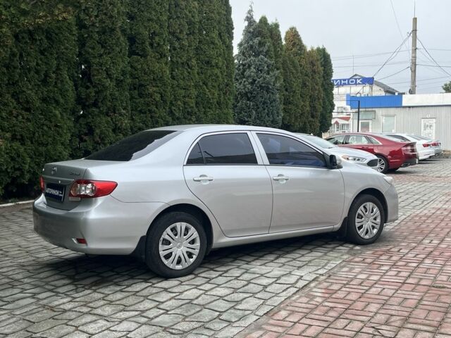 Серый Тойота Королла, объемом двигателя 1.6 л и пробегом 208 тыс. км за 8800 $, фото 3 на Automoto.ua