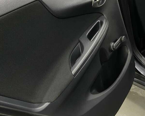 Серый Тойота Королла, объемом двигателя 1.6 л и пробегом 147 тыс. км за 7700 $, фото 8 на Automoto.ua