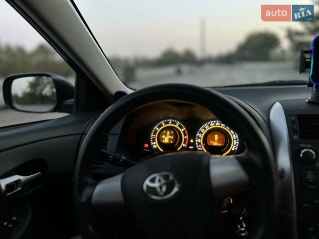 Сірий Тойота Королла, об'ємом двигуна 1.3 л та пробігом 140 тис. км за 7100 $, фото 17 на Automoto.ua
