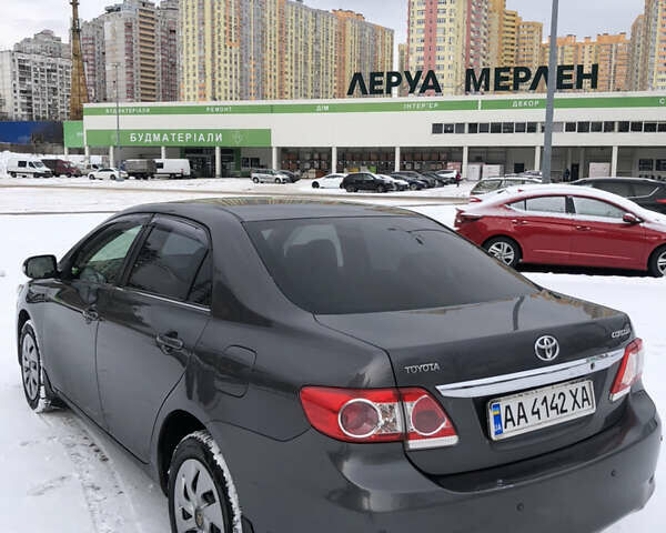 Серый Тойота Королла, объемом двигателя 1.6 л и пробегом 265 тыс. км за 9000 $, фото 12 на Automoto.ua