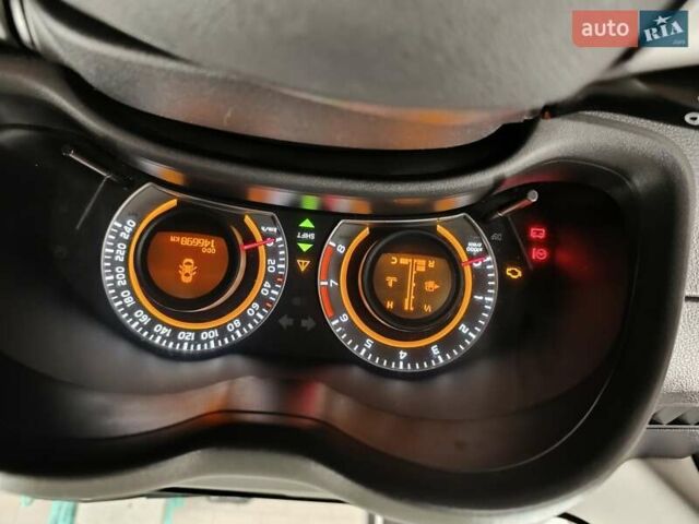 Сірий Тойота Королла, об'ємом двигуна 1.33 л та пробігом 147 тис. км за 9000 $, фото 34 на Automoto.ua