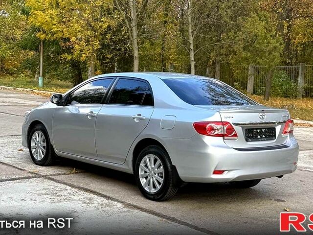 Серый Тойота Королла, объемом двигателя 1.6 л и пробегом 83 тыс. км за 10800 $, фото 4 на Automoto.ua