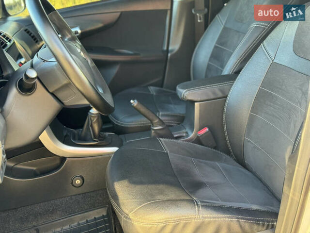 Серый Тойота Королла, объемом двигателя 1.6 л и пробегом 265 тыс. км за 7899 $, фото 19 на Automoto.ua