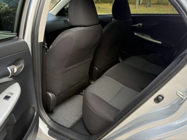 Серый Тойота Королла, объемом двигателя 1.6 л и пробегом 83 тыс. км за 10800 $, фото 21 на Automoto.ua