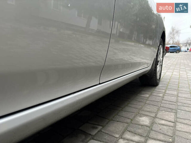 Сірий Тойота Королла, об'ємом двигуна 1.6 л та пробігом 85 тис. км за 12450 $, фото 19 на Automoto.ua