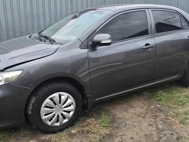 Серый Тойота Королла, объемом двигателя 1.3 л и пробегом 250 тыс. км за 5700 $, фото 4 на Automoto.ua