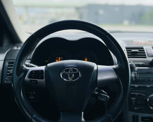 Серый Тойота Королла, объемом двигателя 1.6 л и пробегом 280 тыс. км за 7150 $, фото 27 на Automoto.ua