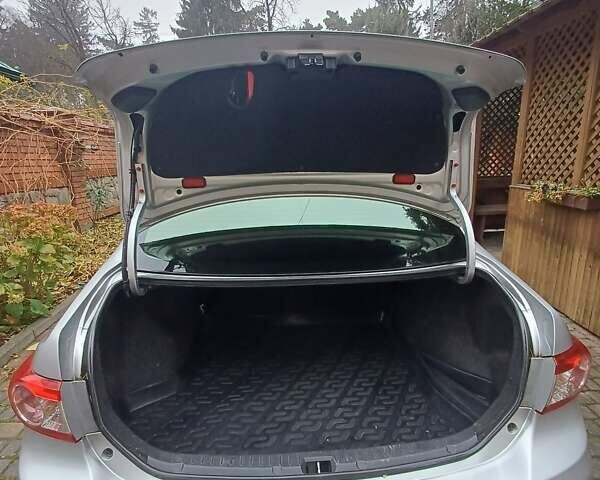 Серый Тойота Королла, объемом двигателя 1.6 л и пробегом 85 тыс. км за 11500 $, фото 15 на Automoto.ua