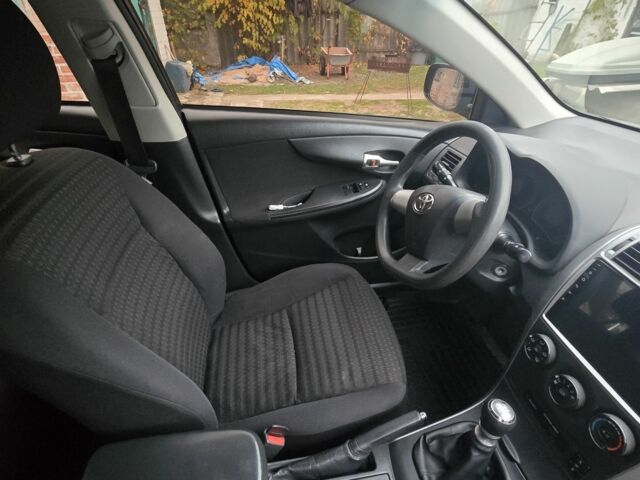 Серый Тойота Королла, объемом двигателя 1.3 л и пробегом 250 тыс. км за 5700 $, фото 8 на Automoto.ua