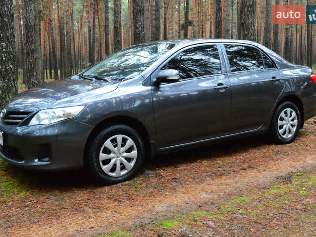 Серый Тойота Королла, объемом двигателя 1.3 л и пробегом 188 тыс. км за 9000 $, фото 4 на Automoto.ua