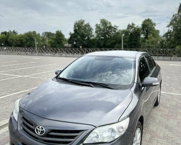 Серый Тойота Королла, объемом двигателя 1.6 л и пробегом 174 тыс. км за 10000 $, фото 9 на Automoto.ua