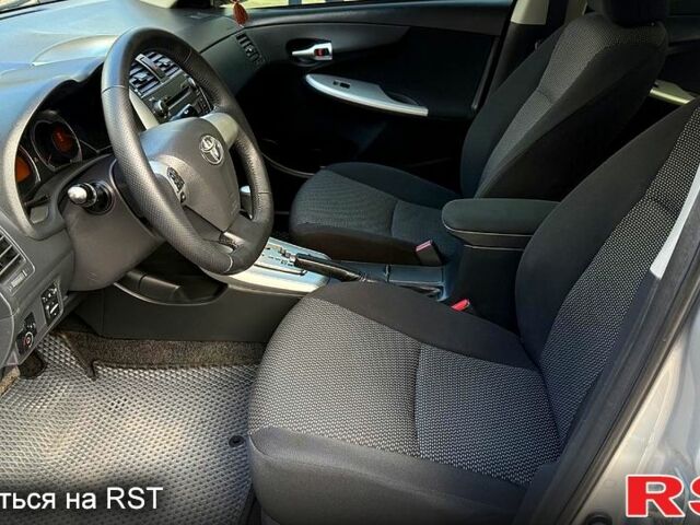 Серый Тойота Королла, объемом двигателя 1.6 л и пробегом 83 тыс. км за 10800 $, фото 6 на Automoto.ua