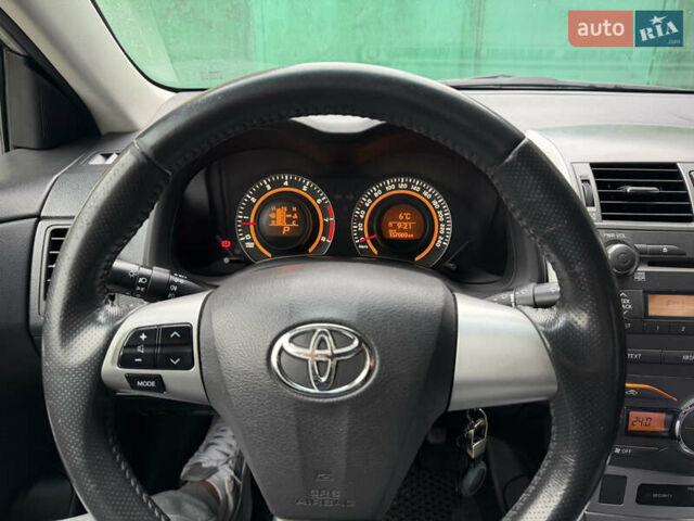 Серый Тойота Королла, объемом двигателя 1.6 л и пробегом 167 тыс. км за 10900 $, фото 4 на Automoto.ua