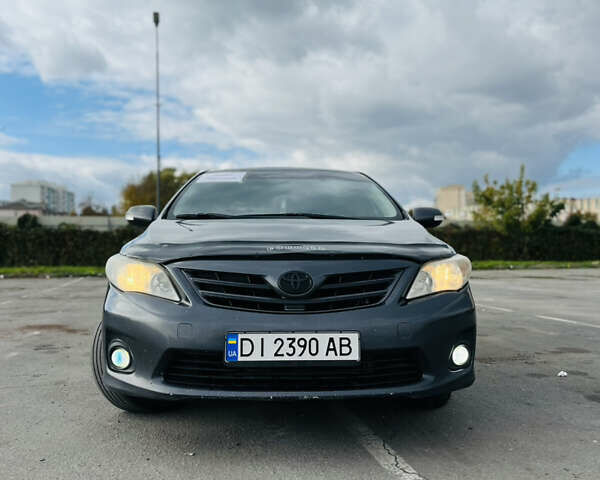 Серый Тойота Королла, объемом двигателя 1.6 л и пробегом 280 тыс. км за 7150 $, фото 1 на Automoto.ua