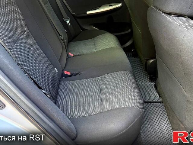 Серый Тойота Королла, объемом двигателя 1.6 л и пробегом 83 тыс. км за 10800 $, фото 10 на Automoto.ua