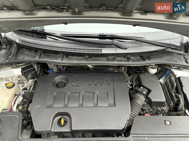 Сірий Тойота Королла, об'ємом двигуна 1.6 л та пробігом 85 тис. км за 12450 $, фото 39 на Automoto.ua