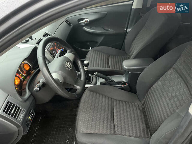 Серый Тойота Королла, объемом двигателя 1.33 л и пробегом 208 тыс. км за 6300 $, фото 7 на Automoto.ua