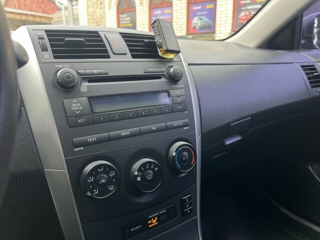 Серый Тойота Королла, объемом двигателя 1.6 л и пробегом 208 тыс. км за 8800 $, фото 15 на Automoto.ua