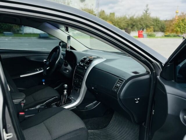 Серый Тойота Королла, объемом двигателя 1.6 л и пробегом 280 тыс. км за 7150 $, фото 17 на Automoto.ua