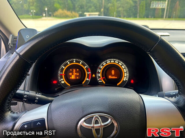 Сірий Тойота Королла, об'ємом двигуна 1.6 л та пробігом 234 тис. км за 9200 $, фото 10 на Automoto.ua