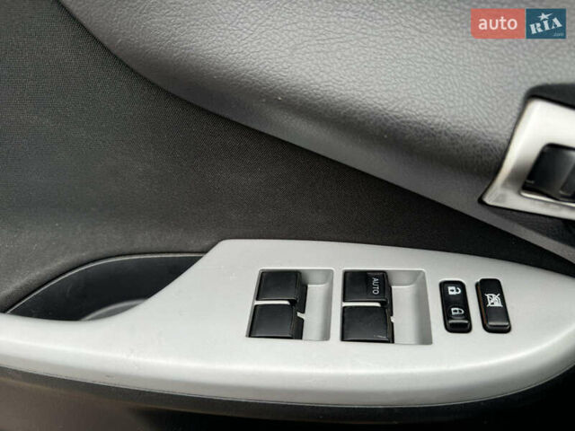 Серый Тойота Королла, объемом двигателя 1.6 л и пробегом 179 тыс. км за 8450 $, фото 6 на Automoto.ua