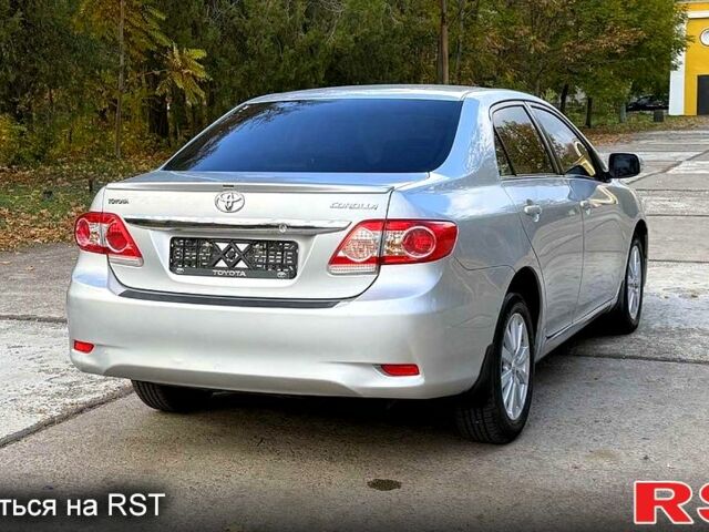 Серый Тойота Королла, объемом двигателя 1.6 л и пробегом 83 тыс. км за 10800 $, фото 5 на Automoto.ua