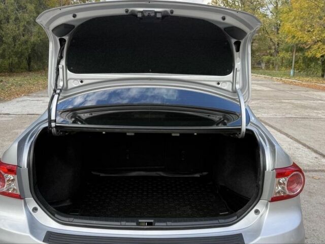 Серый Тойота Королла, объемом двигателя 1.6 л и пробегом 83 тыс. км за 10800 $, фото 22 на Automoto.ua