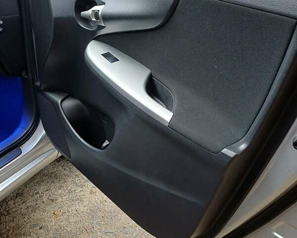 Серый Тойота Королла, объемом двигателя 1.6 л и пробегом 85 тыс. км за 11500 $, фото 5 на Automoto.ua