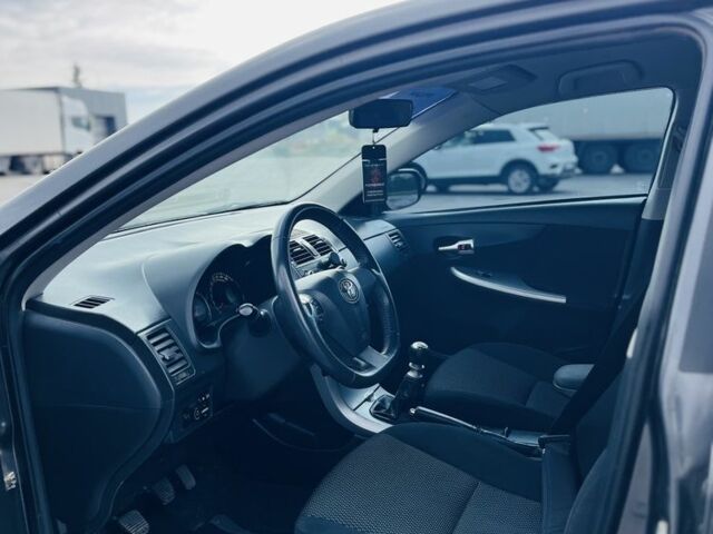 Серый Тойота Королла, объемом двигателя 1.6 л и пробегом 280 тыс. км за 7150 $, фото 19 на Automoto.ua