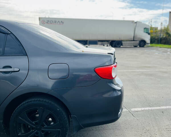 Серый Тойота Королла, объемом двигателя 1.6 л и пробегом 280 тыс. км за 7150 $, фото 11 на Automoto.ua