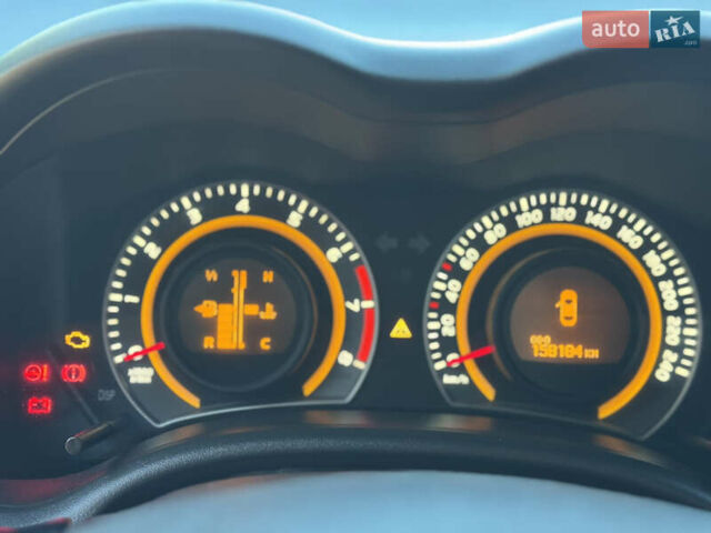 Серый Тойота Королла, объемом двигателя 1.6 л и пробегом 265 тыс. км за 7899 $, фото 15 на Automoto.ua